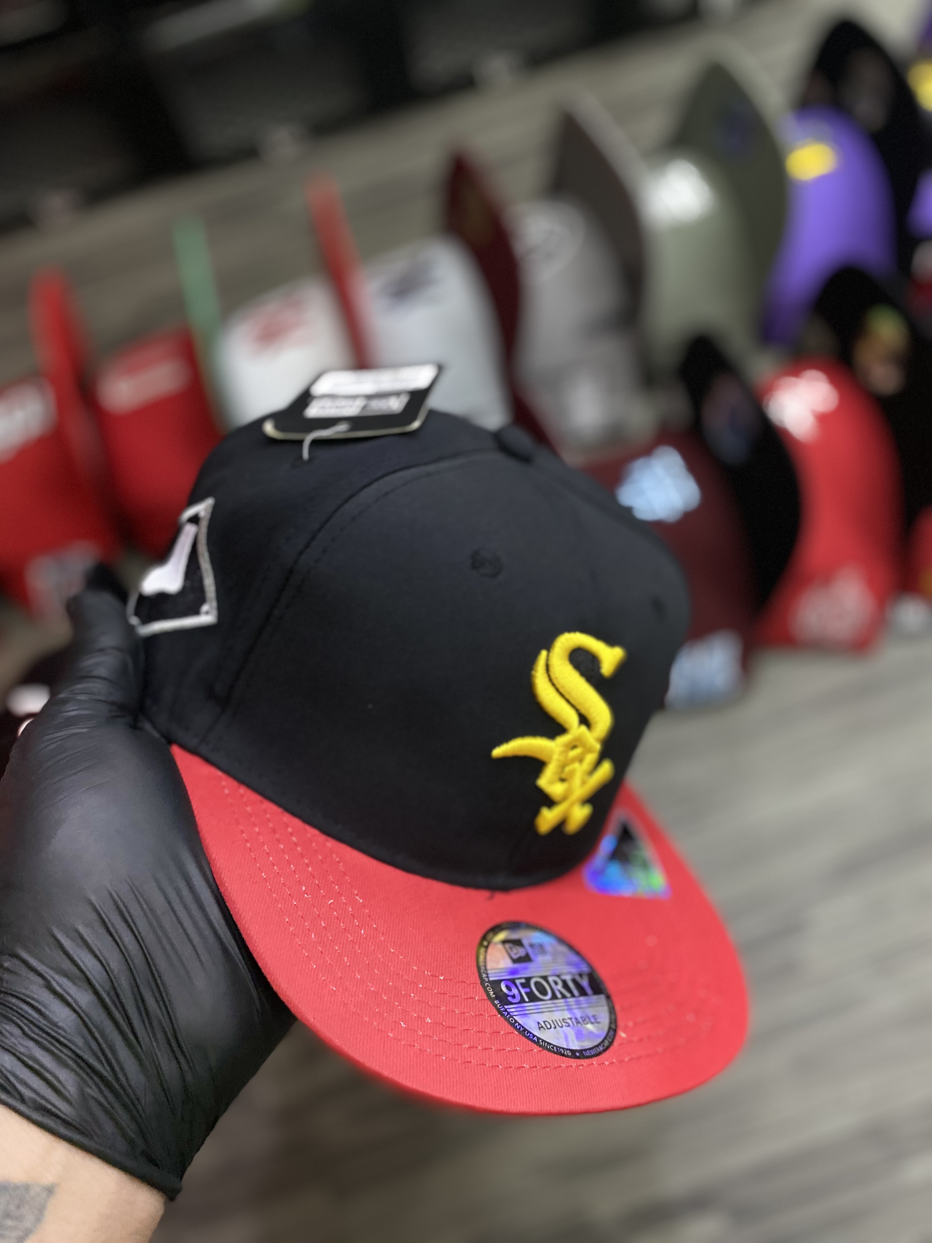 Gorra AAA Chicago White Sox ( negra con rojo plana ) 