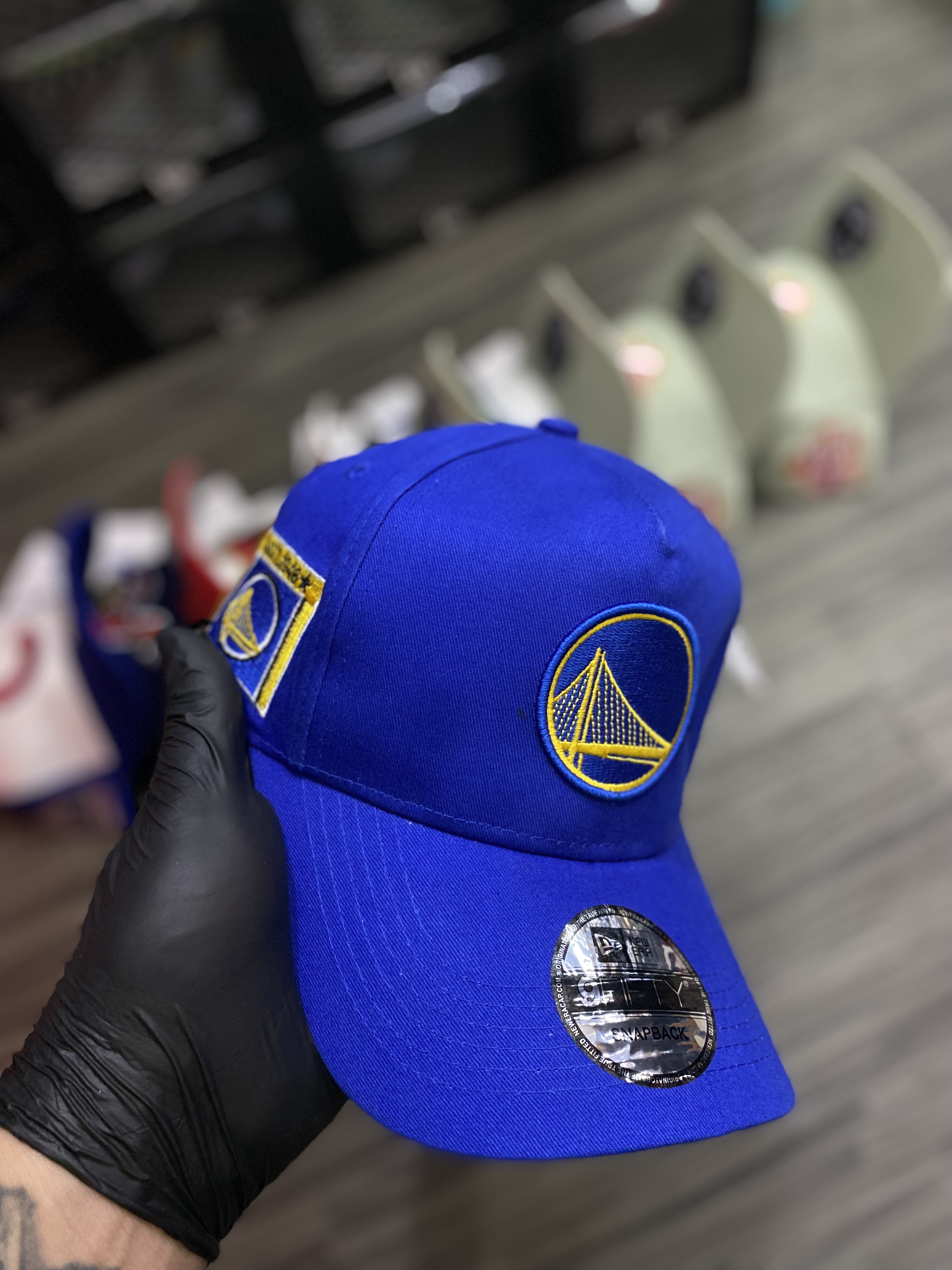 Gorra AAA golden state azul ( curva ) 