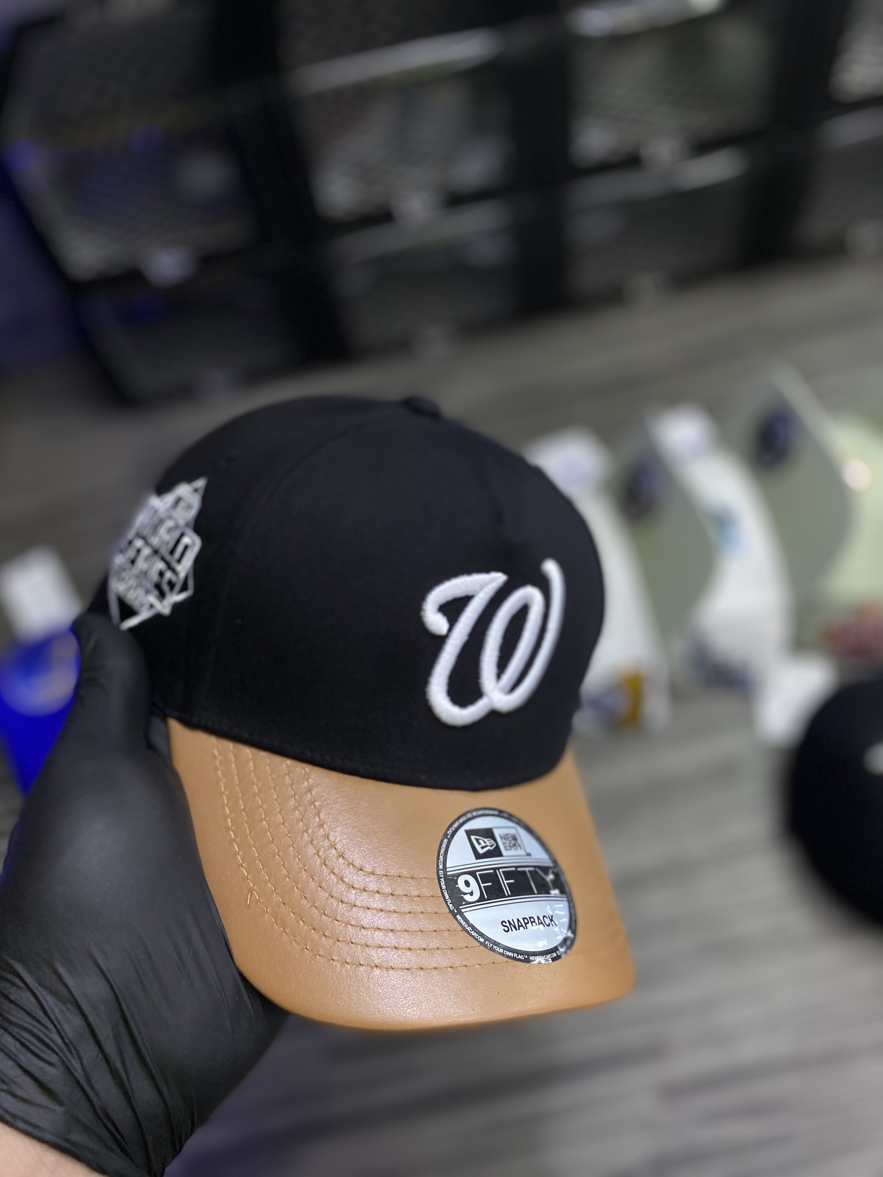 Gorra AAA Washington negra con marrón ( curva ) 
