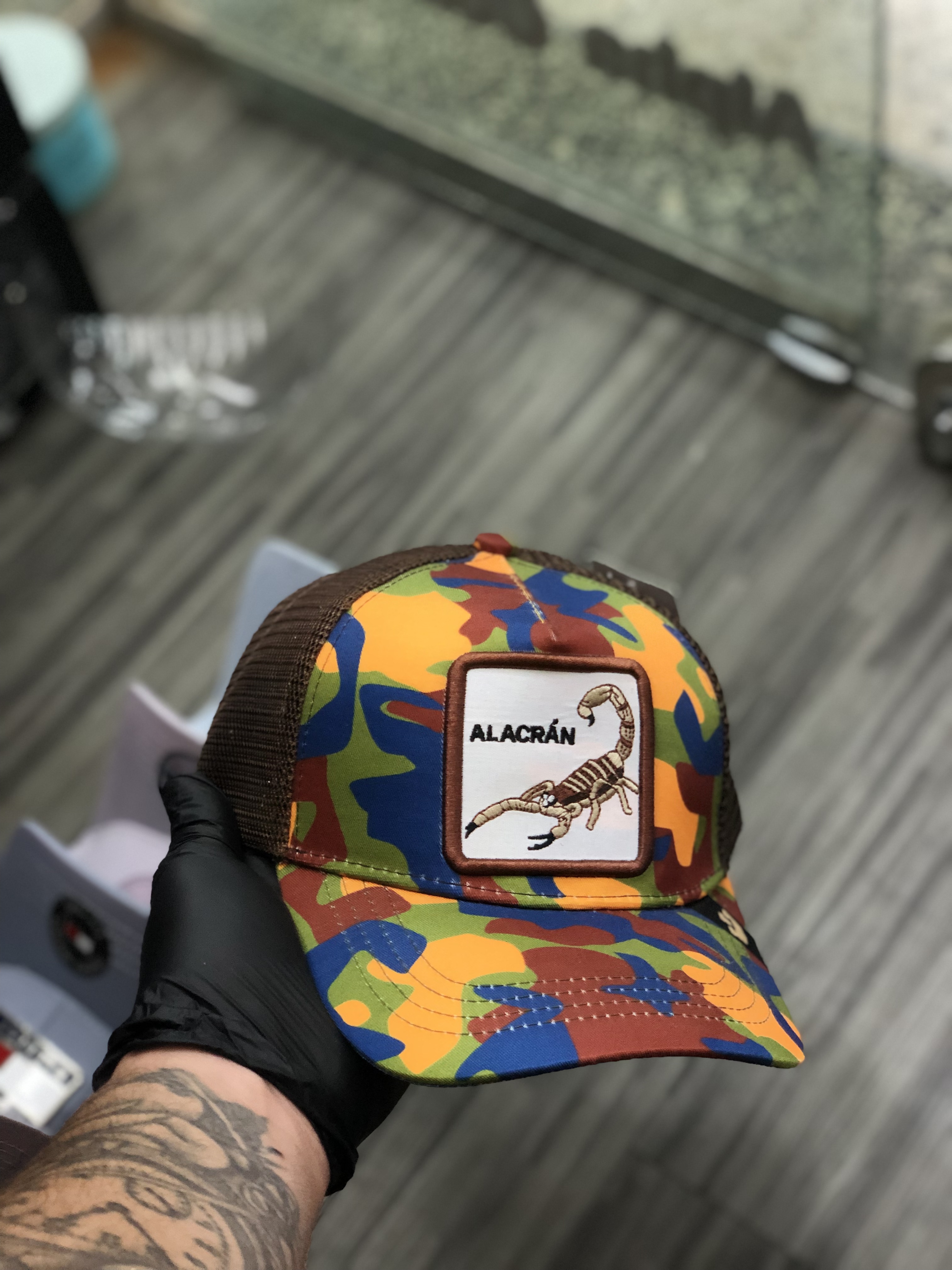 Gorra AAA goorin bros alacrán ( curva ) 