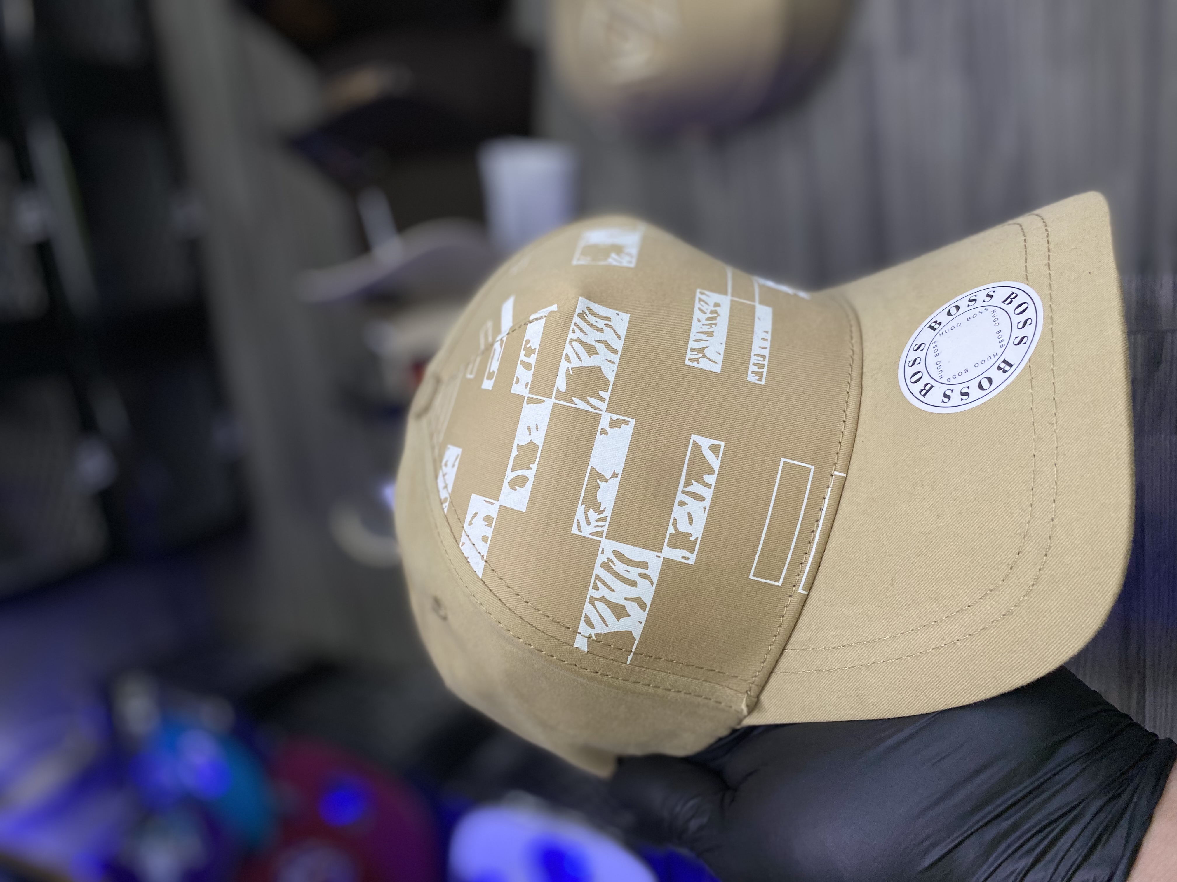 Gorra AAA hugo boss beige 
