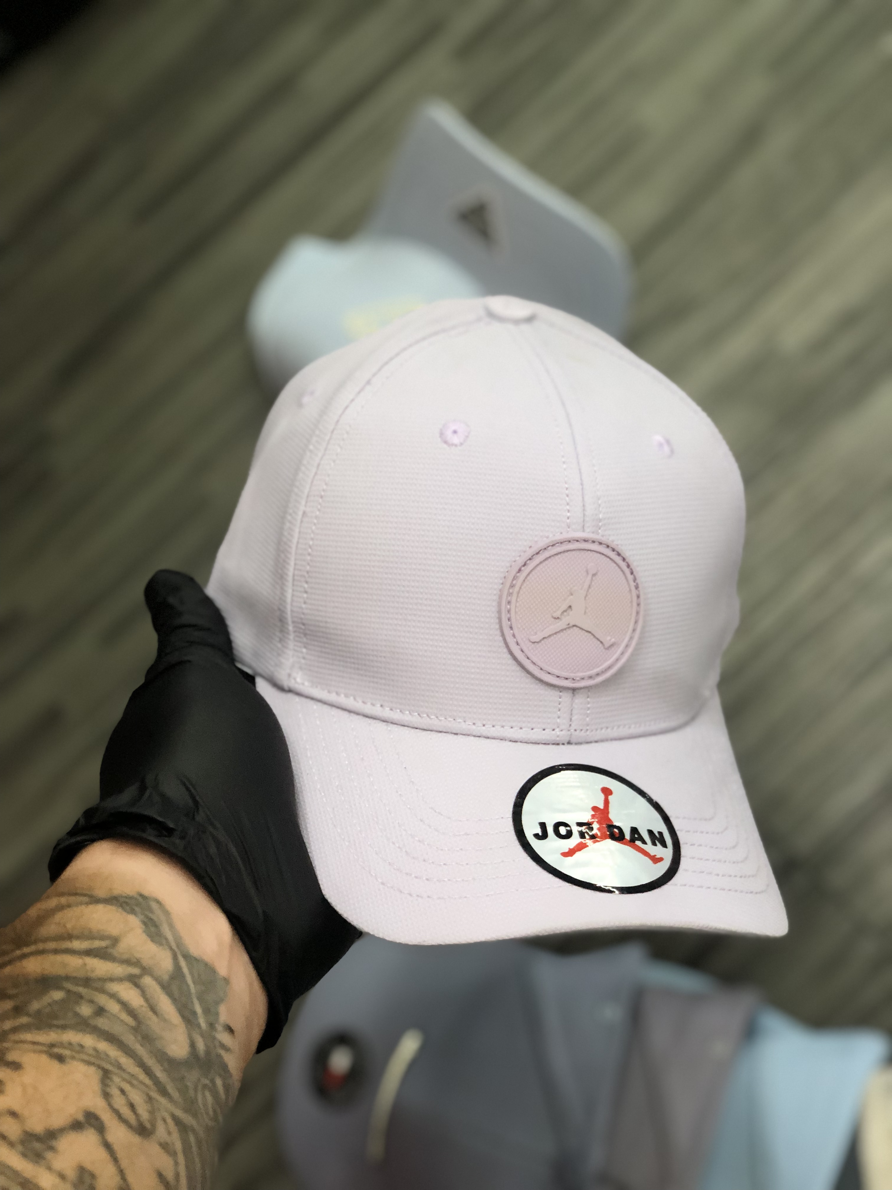 Gorra AAA jordan morada 
