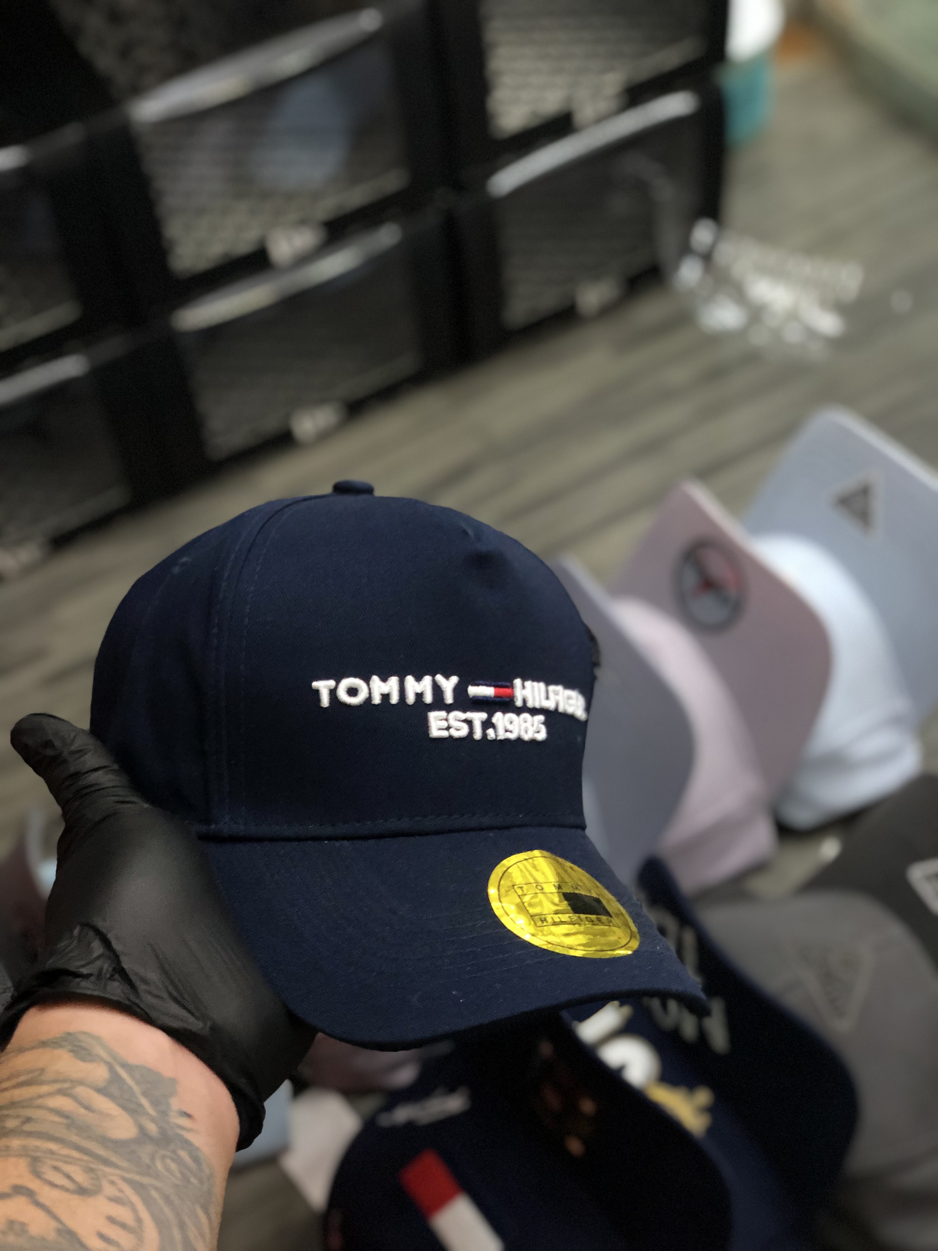 Gorra AAA tommy edi 19985 