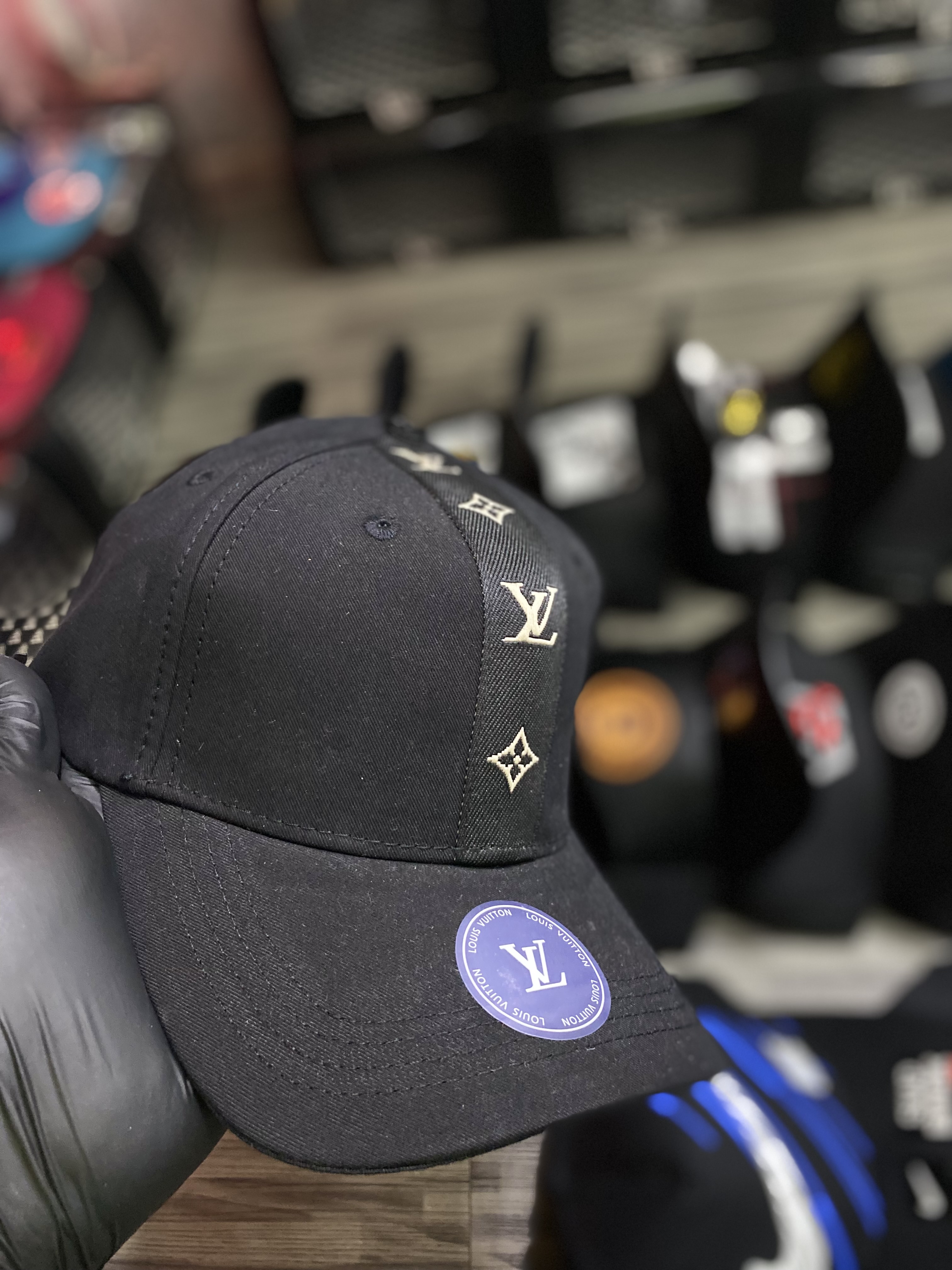 Gorra AAA louis vuitton edi 3